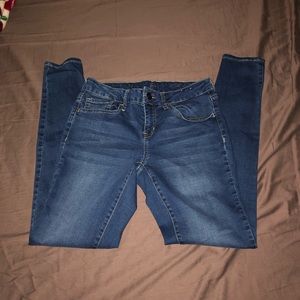blue skinny jeans